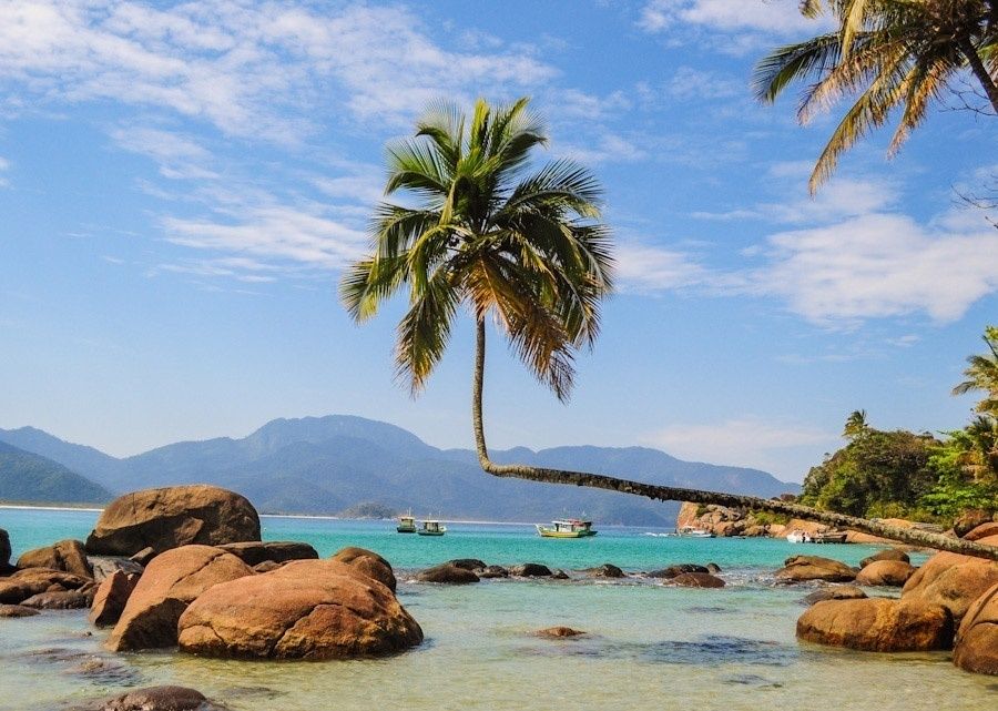 Ilha Grande é um daqueles lugares paradisíacos que parecem pertencer a cenas d...