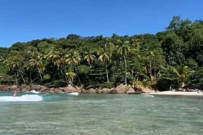 Praia Cristalina Na Ilha Grande - Praia Do Aventureiro