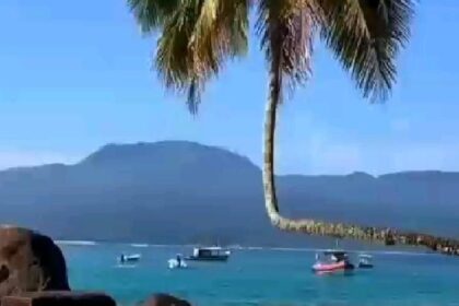 Praia Do Aventureiro Em Ilha Grande, Rio De Janeiro